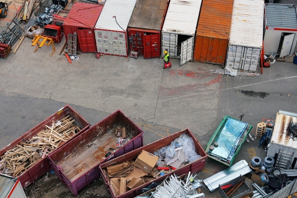 Photo de containers ouverts