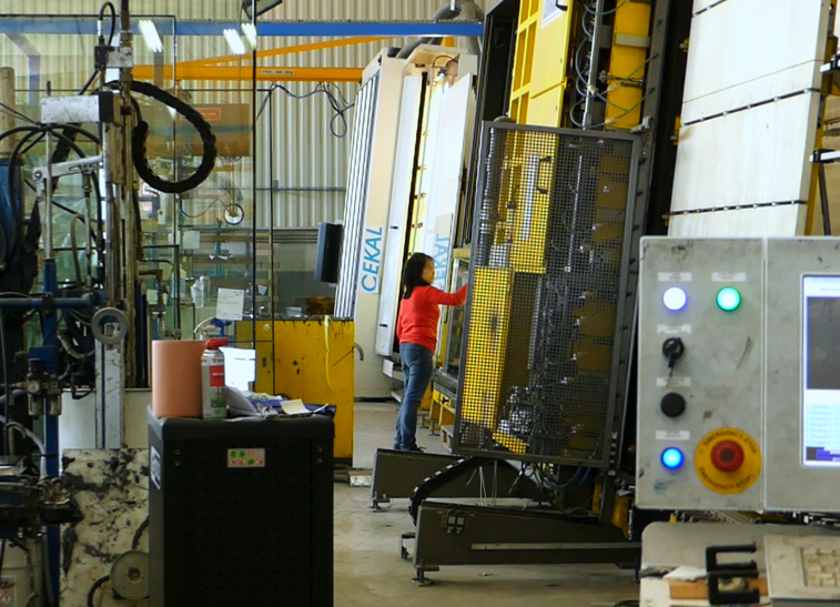 Photo de la fabrication du verre dans une usine à verre