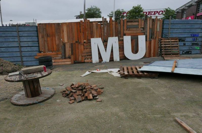 Installation de la gare des mines
